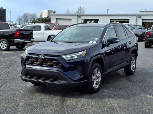 Used 2024 Toyota RAV4 XLE FWD image 2