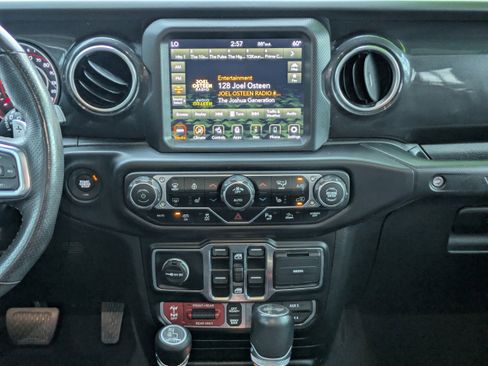 Used 2022 Jeep Wrangler Unlimited Rubicon AWD/4WD image 18
