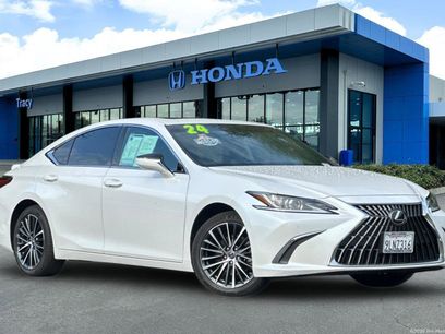 Used 2024 Lexus ES 300h w/ Premium Package