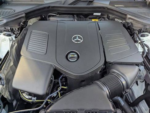 Used 2025 Mercedes-Benz GLC 300 image 15