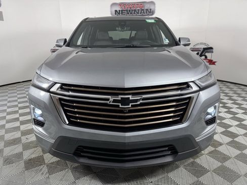 Used 2023 Chevrolet Traverse High Country image 3