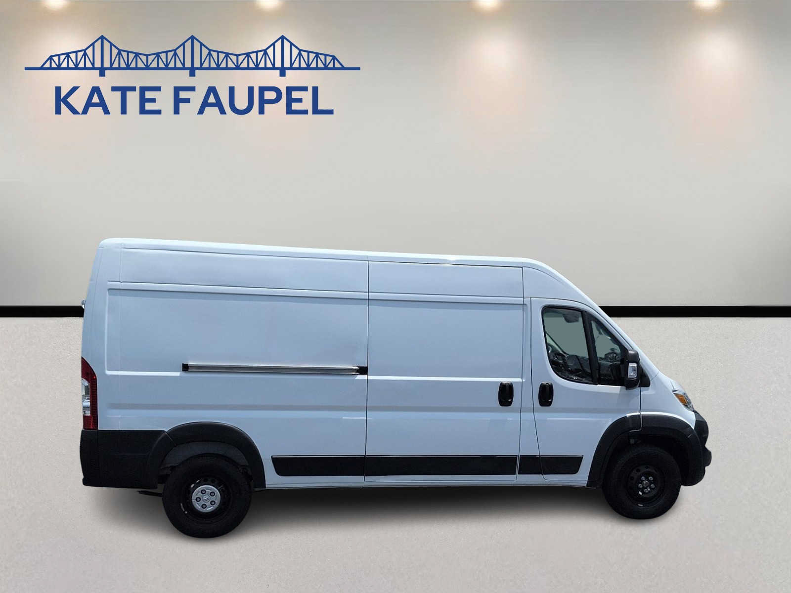 Used 2024 RAM ProMaster 2500 w/ Convenience Group FWD image 8