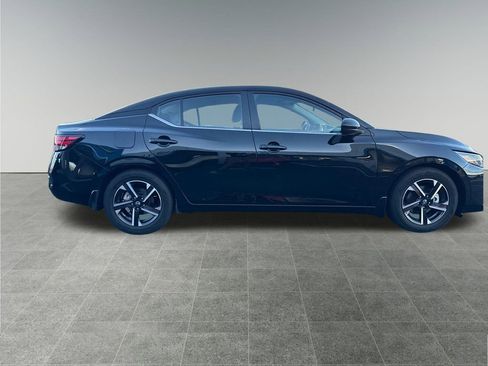 Used 2025 Nissan Sentra SV w/ All-Weather Package image 7