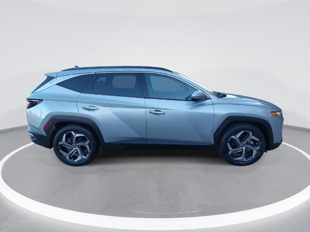 Used 2022 Hyundai Tucson Limited w/ Cargo Package FWD image 4