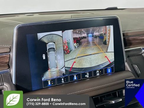 Used 2024 Chevrolet Suburban Z71 w/ Z71 Off-Road Package AWD/4WD image 17
