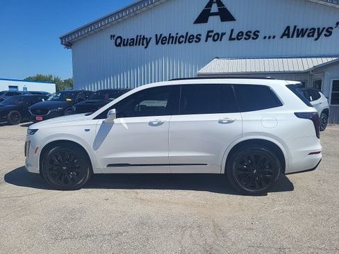 Used 2024 Cadillac XT6 Sport w/ LPO, ONYX Package AWD/4WD image 4