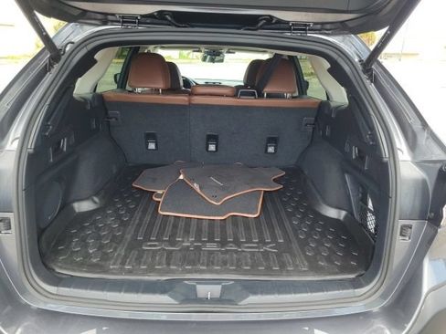 Used 2023 Subaru Outback Touring XT AWD/4WD image 7