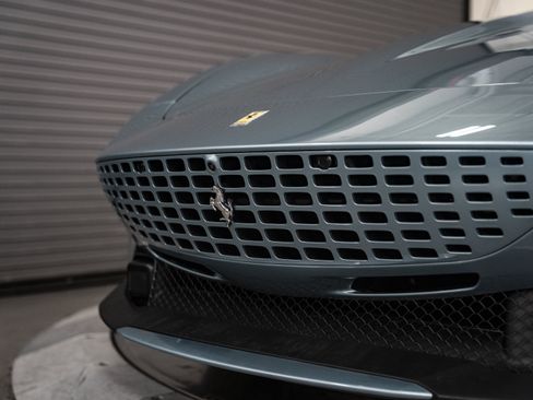 Used 2025 Ferrari Roma Spider RWD image 17