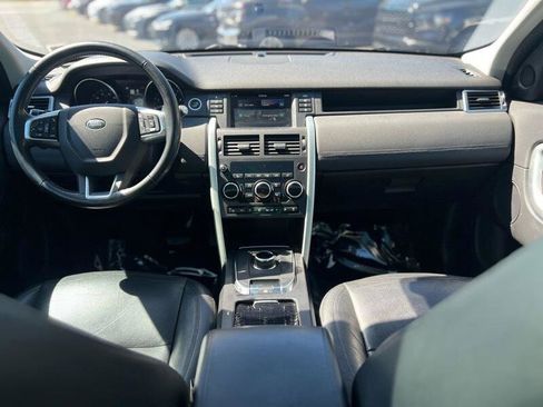 Used 2018 Land Rover Discovery Sport HSE image 12