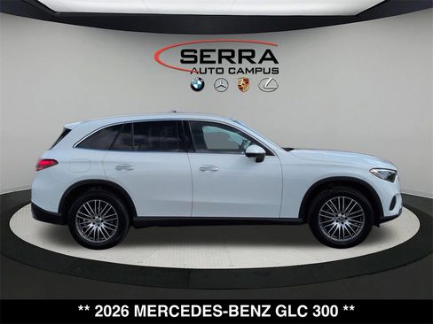 Used 2026 Mercedes-Benz GLC 300 4MATIC image 2