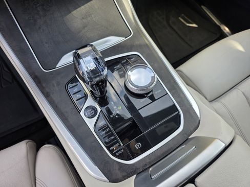 Used 2022 BMW X5 sDrive40i w/ M Sport Package image 20