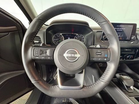 Used 2023 Nissan Rogue SL image 15