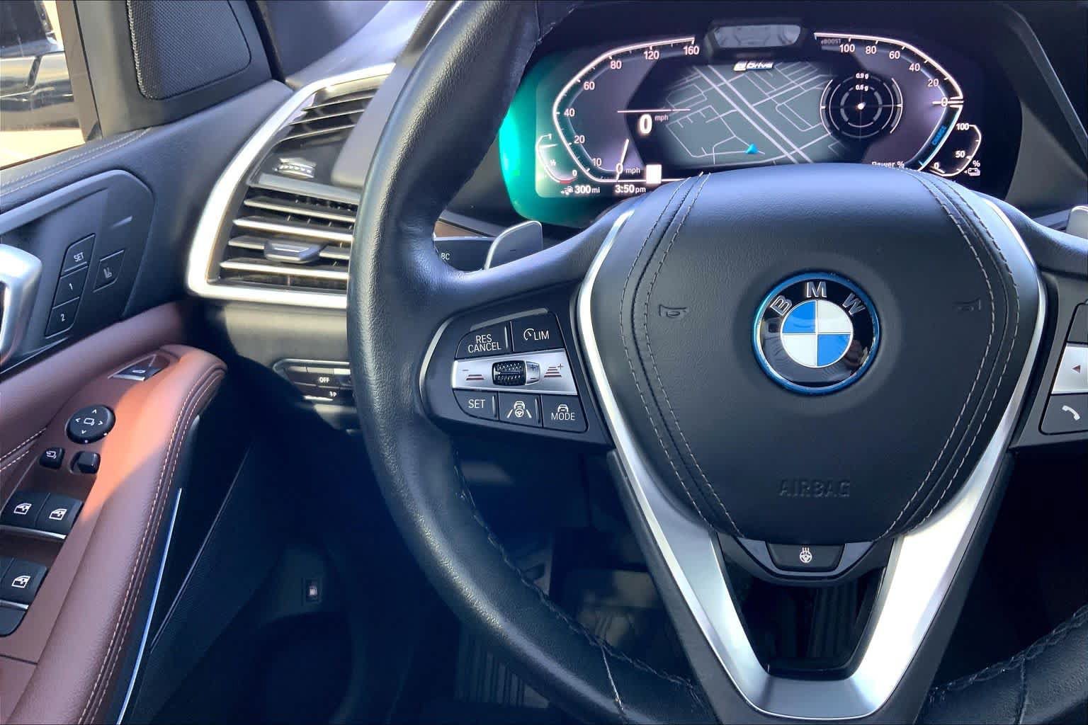Used 2022 BMW X5 xDrive45e w/ Executive Package AWD/4WD image 23