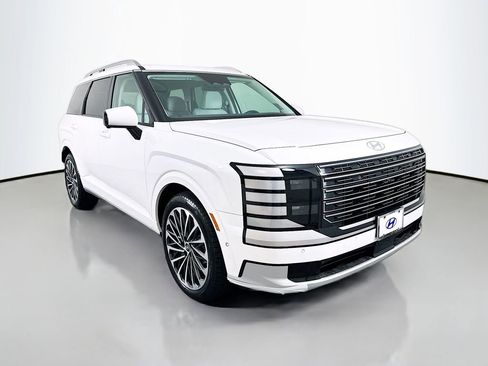 New 2026 Hyundai Palisade Calligraphy FWD image 3