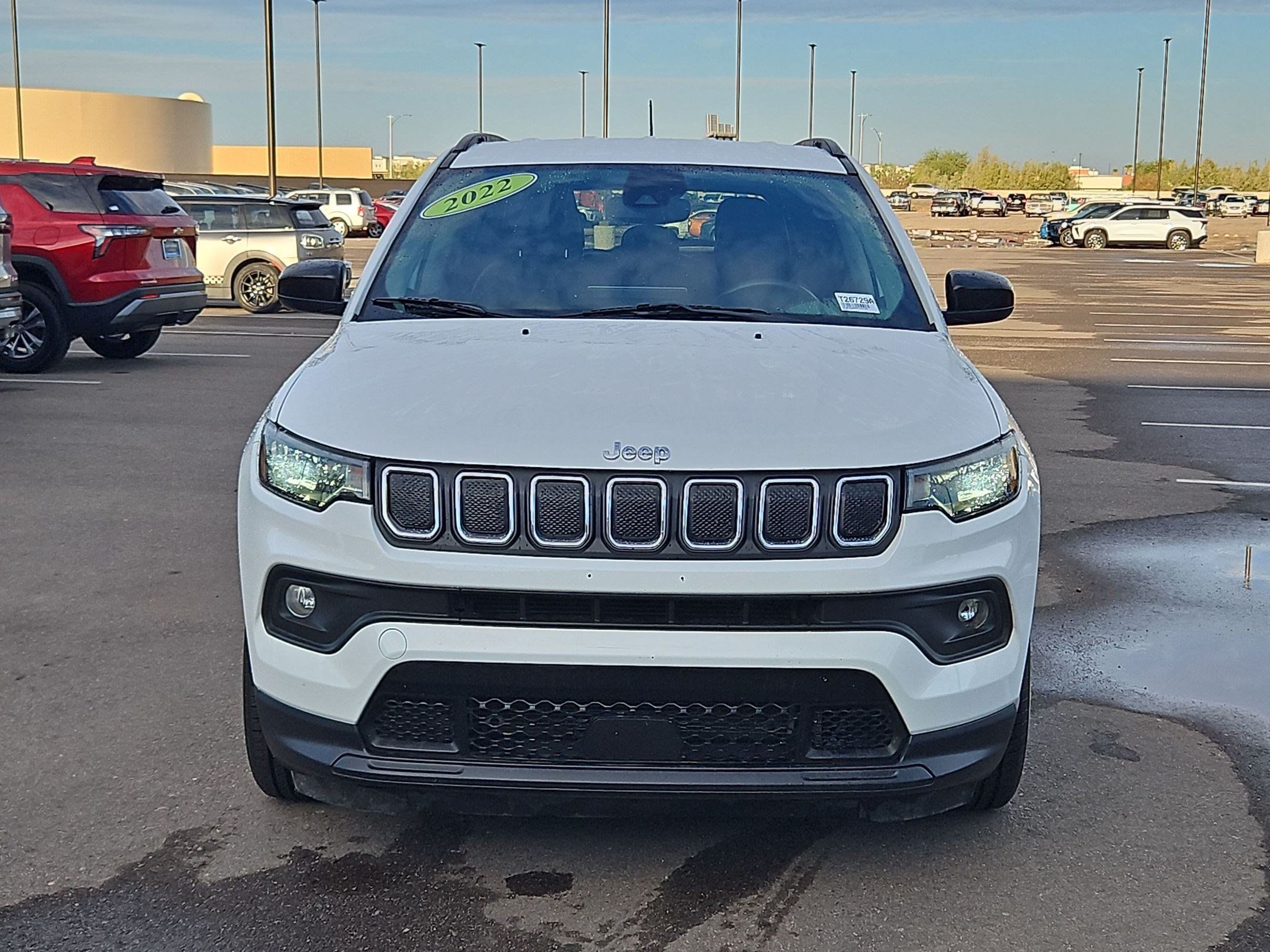 Used 2022 Jeep Compass Latitude FWD image 8