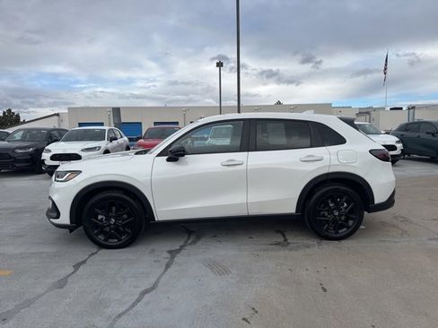 Used 2025 Honda HR-V Sport image 5