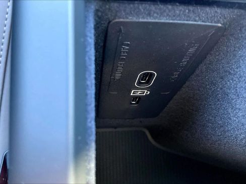 New 2026 Volvo XC60 B5 Plus w/ Climate Package image 23