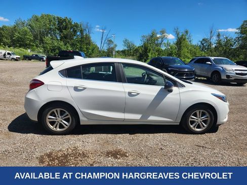 Used 2017 Chevrolet Cruze LT FWD image 5