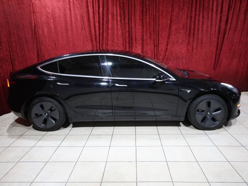 Used 2020 Tesla Model 3 Standard Range Plus RWD image 8