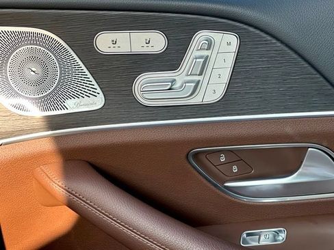 Certified 2024 Mercedes-Benz GLE 450e 4MATIC image 36