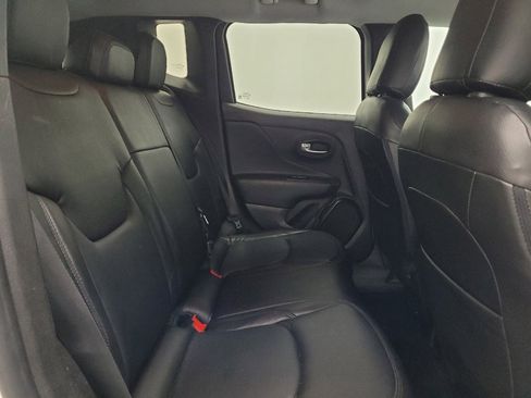 Used 2017 Jeep Renegade Altitude image 19