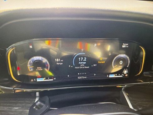 Used 2022 Jeep Wagoneer Series II w/ Premium Group I image 8