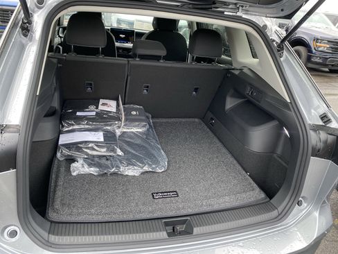 New 2025 Volkswagen Tiguan S image 9