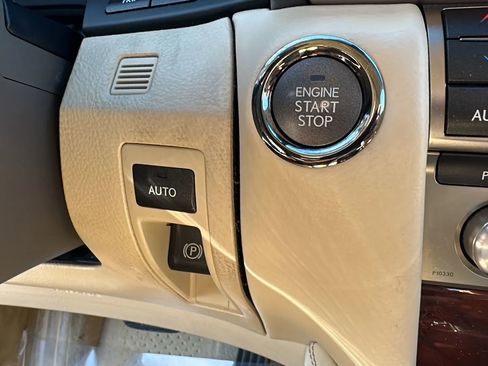 Used 2013 Lexus LS 460 image 44