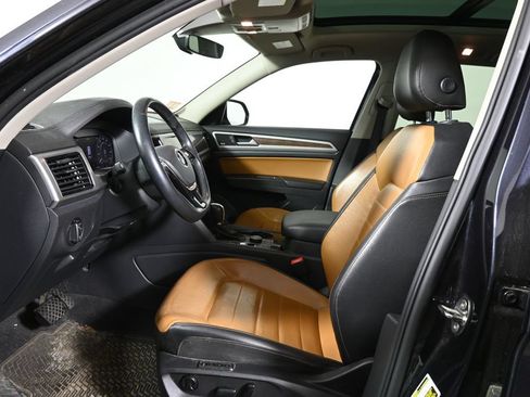 Used 2019 Volkswagen Atlas SEL Premium AWD/4WD image 3