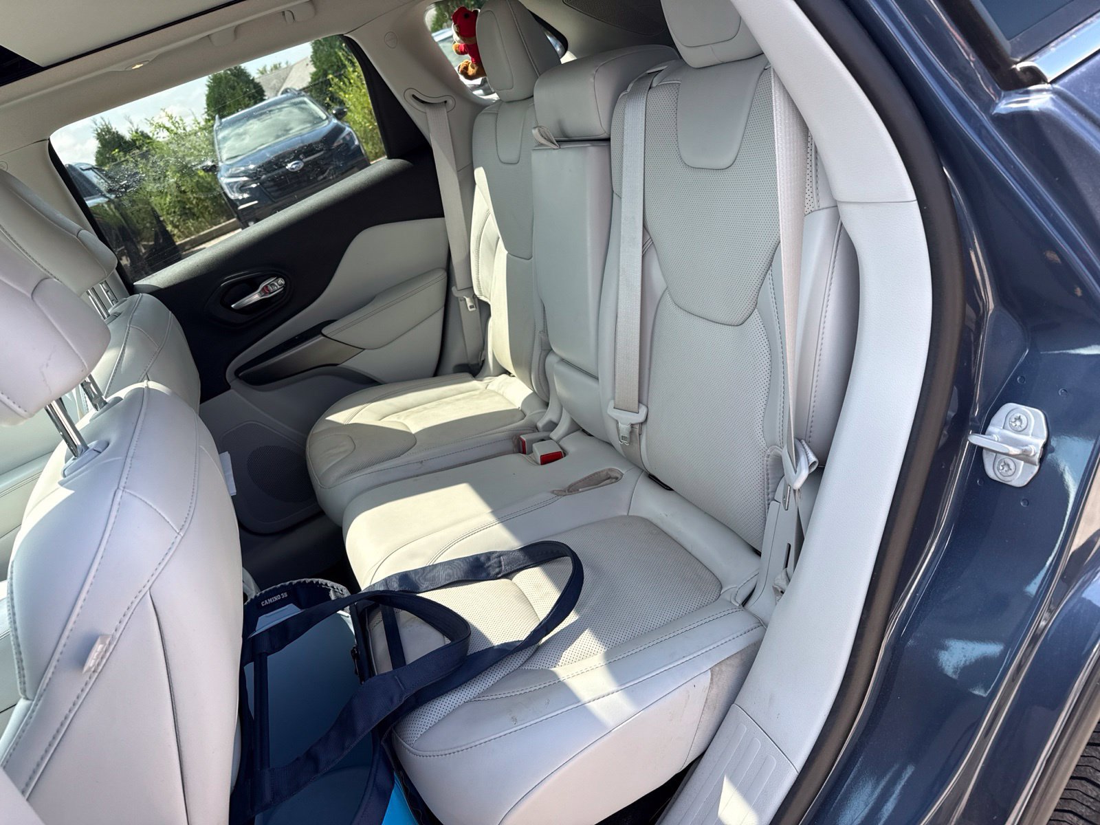 Used 2021 Jeep Cherokee Limited w/ Elite Package AWD/4WD image 19