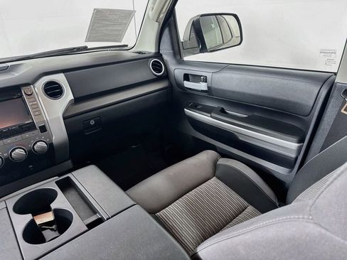 Used 2016 Toyota Tundra SR5 AWD/4WD image 22