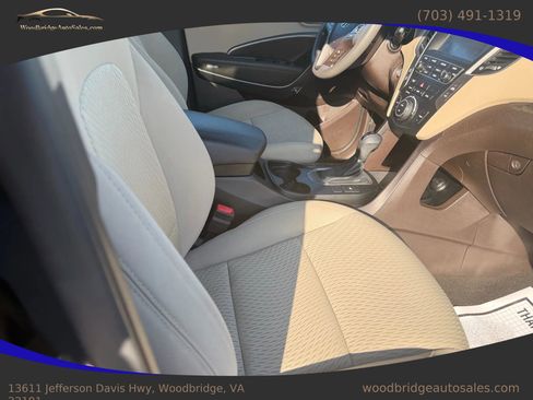 Used 2017 Hyundai Santa Fe Sport w/ 2.4L Value Package 06 image 30