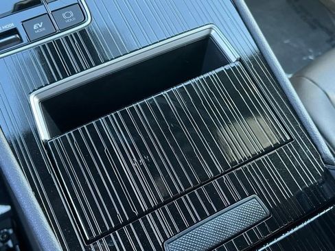 Certified 2026 Toyota Sienna XSE image 32