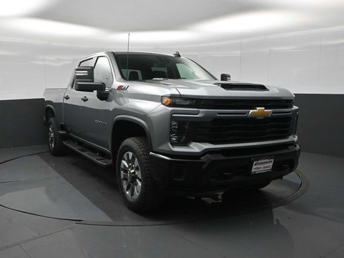 New 2026 Chevrolet Silverado 2500 Custom w/ Custom Convenience Package image 3
