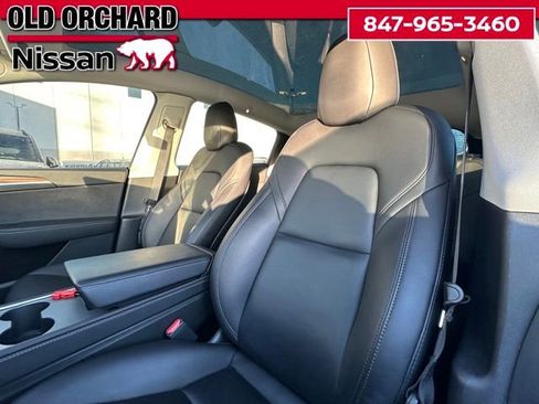 Used 2023 Tesla Model Y Performance image 10