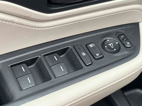 Certified 2025 Honda Odyssey EX-L image 20