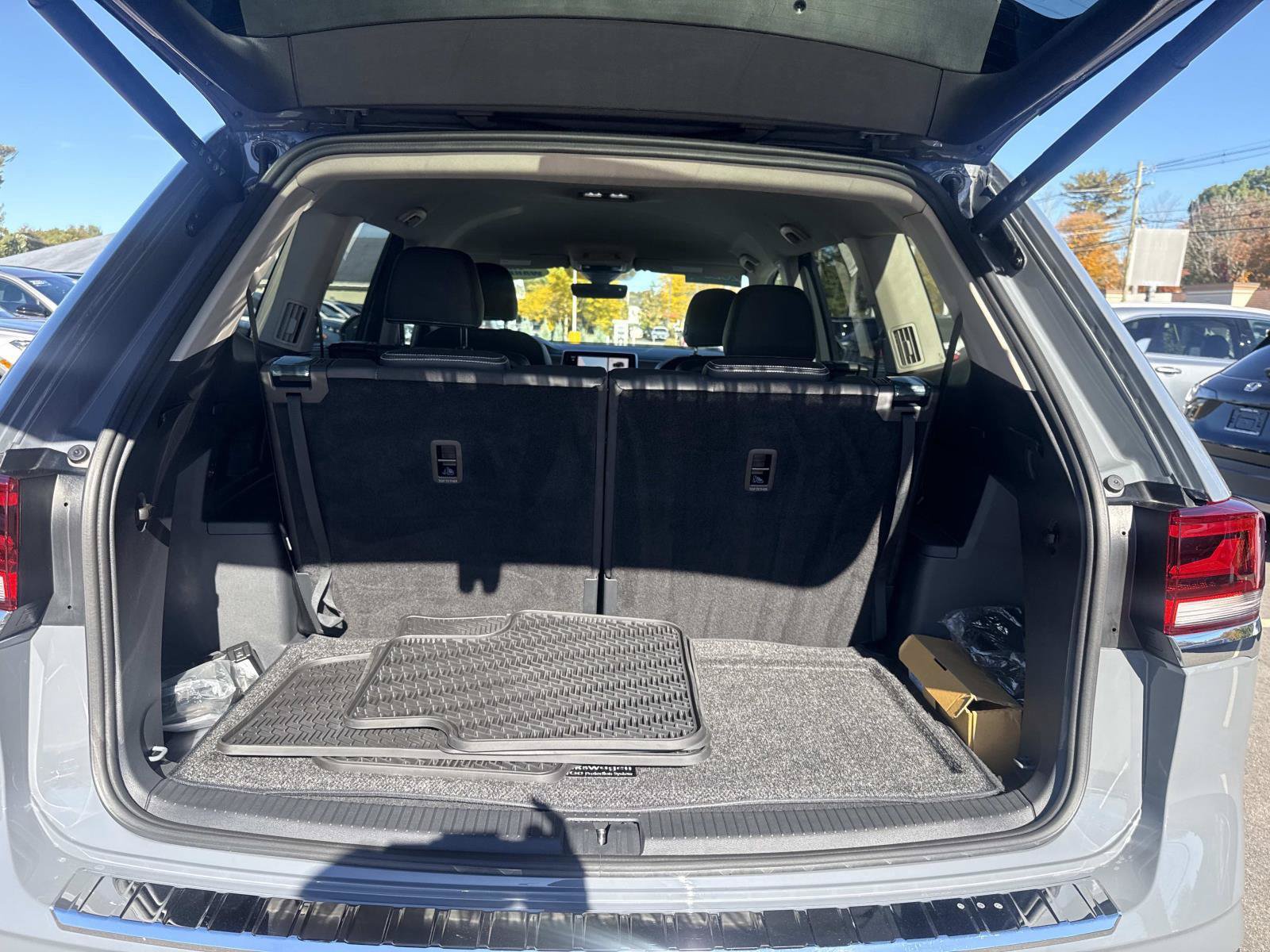 Certified 2026 Volkswagen Atlas SE AWD/4WD image 7