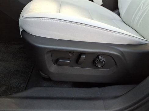 New 2025 Buick Envision Avenir image 14