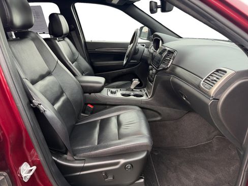 Used 2022 Jeep Grand Cherokee Limited image 15