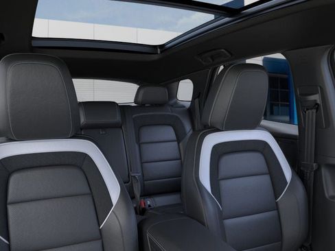 New 2025 Chevrolet Blazer EV LT image 24