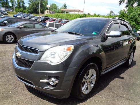 Used 2011 Chevrolet Equinox LT w/ Chrome Appearance Package image 1