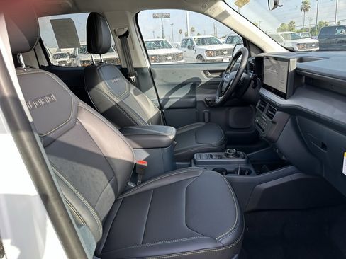 New 2025 Ford Maverick Lobo image 23