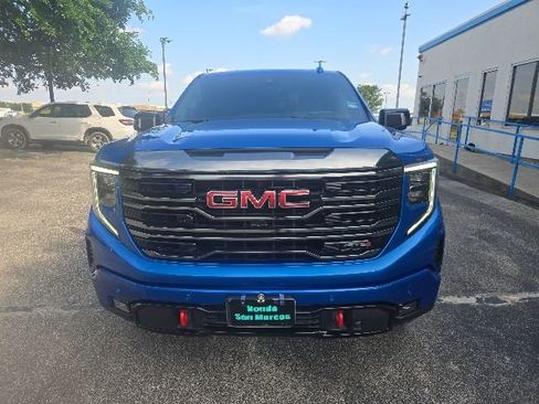 Used 2023 GMC Sierra 1500 AT4 w/ Technology Package AWD/4WD image 2