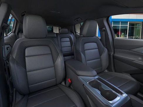 New 2026 Chevrolet Equinox EV LT image 16