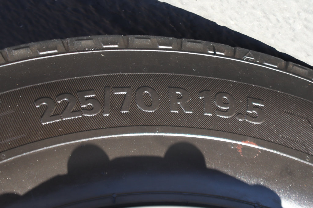 Used 2022 Ford F550 2WD Regular Cab Super Duty image 37