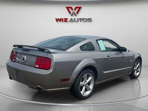 Used 2009 Ford Mustang GT Premium RWD image 5