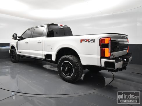 Used 2026 Ford F250 Platinum AWD/4WD image 5