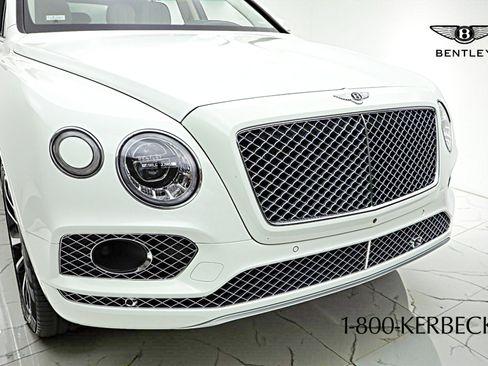 Certified 2017 Bentley Bentayga AWD/4WD image 19