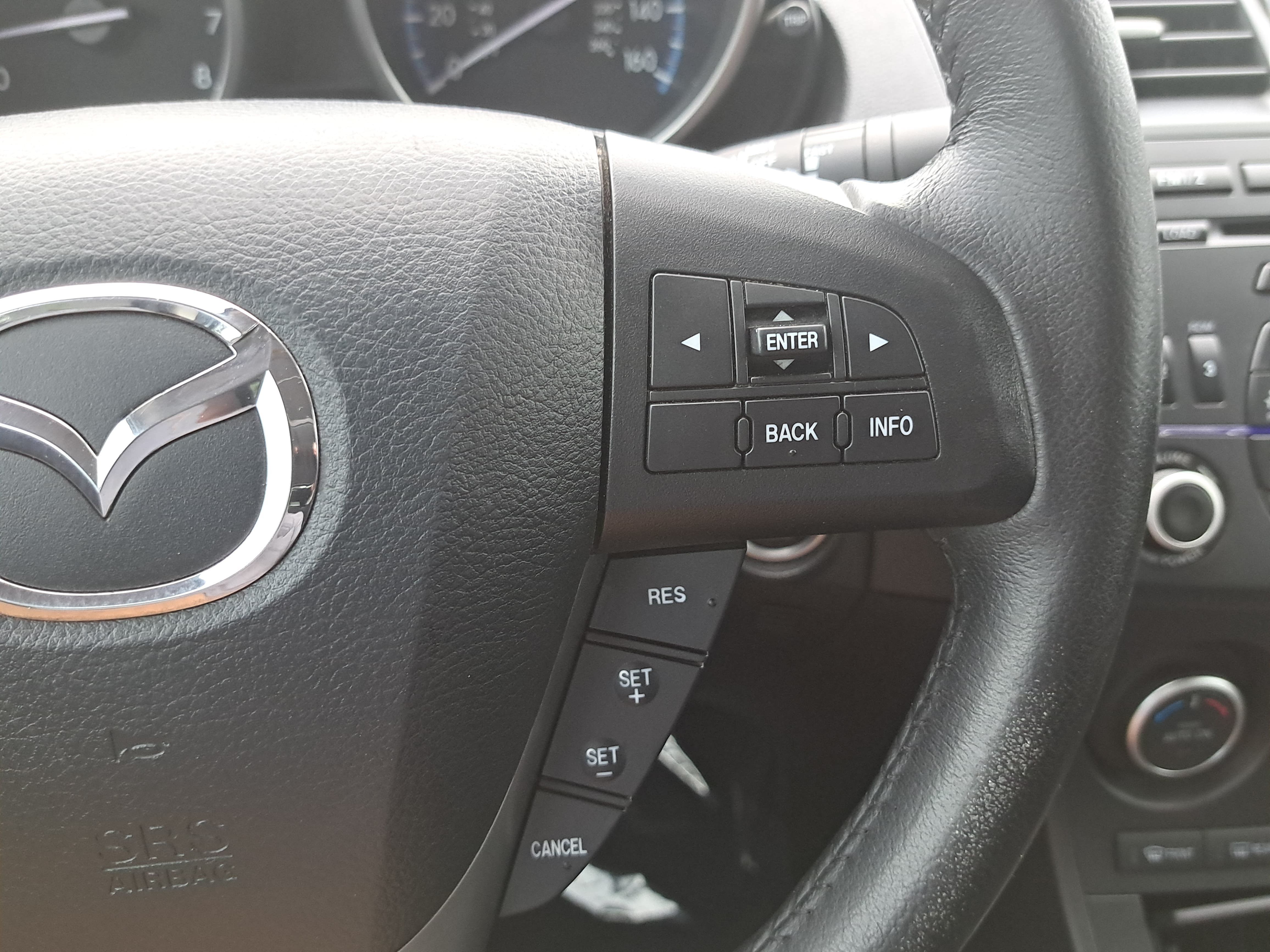 Used 2013 MAZDA MAZDA3 i Touring FWD image 18
