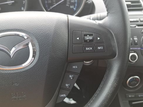 Used 2013 MAZDA MAZDA3 i Touring FWD image 18